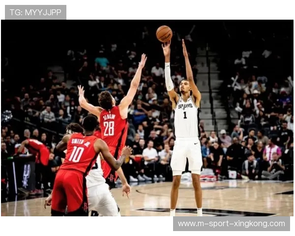 马刺替补端出关键防守帮助完成逆转