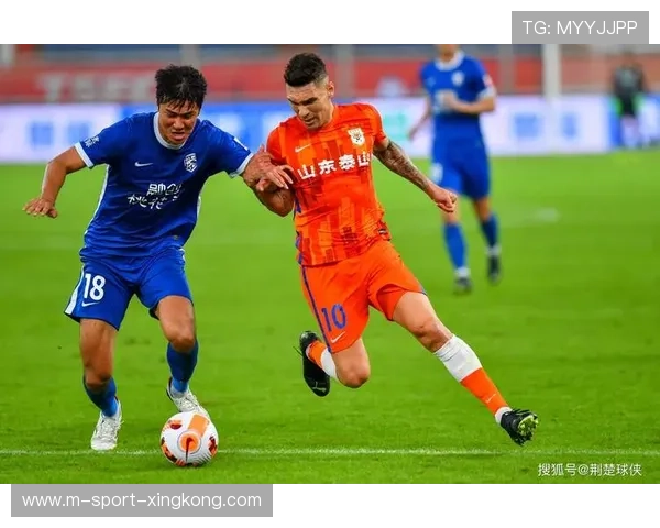 武汉三镇中路连续打出高质量配合